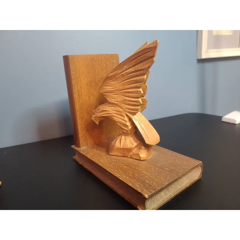 Pair of Bird of Prey American Eagle Hand Carved Wood Vintage Bookends